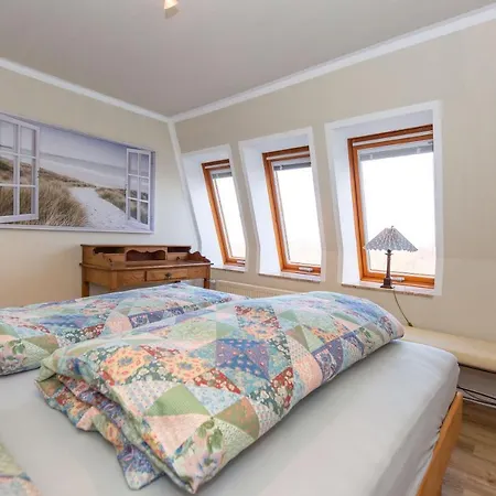 Trafalgar 421 Apartment