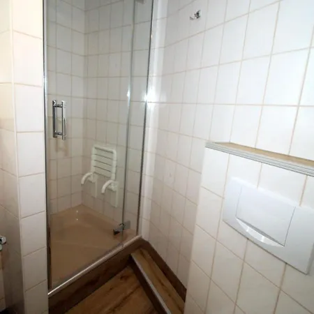 Apartment Trafalgar 421 *